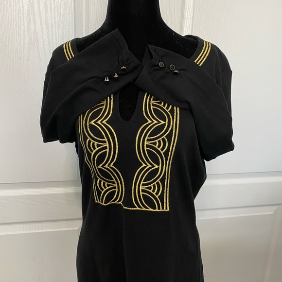 Sweater - Picture 4 of 4